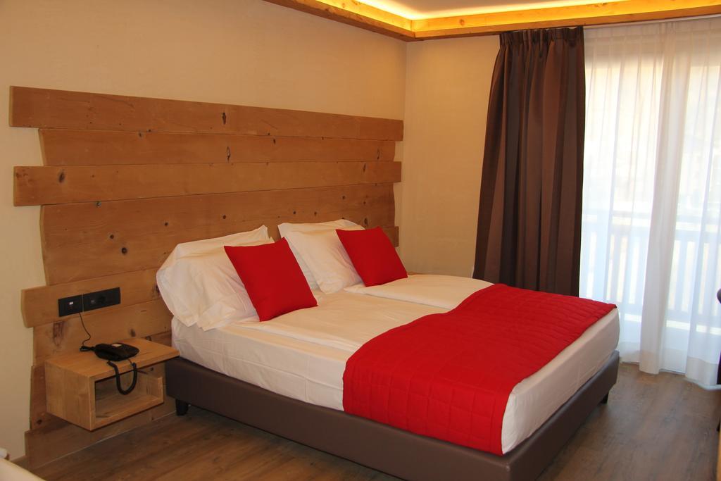 Francesin Active Hotel Лівіньо Номер фото